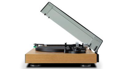 Roberts RT200 Turntable with Cover