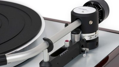 The new Tonearm TP 150 on the TD 403 DD from Thorens 