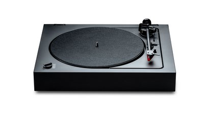 The new Pro-Ject Automat A2 from the front 