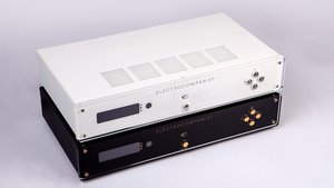 Electrocompaniet ECI-80D in black and white 