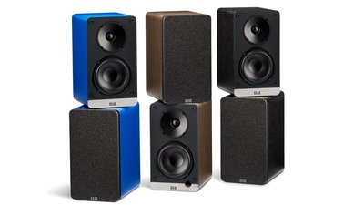 The active speakers ConneX DCB41 from ELAC in various finishes with and without grille.