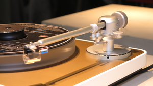 The new tonearm form Clearaudio