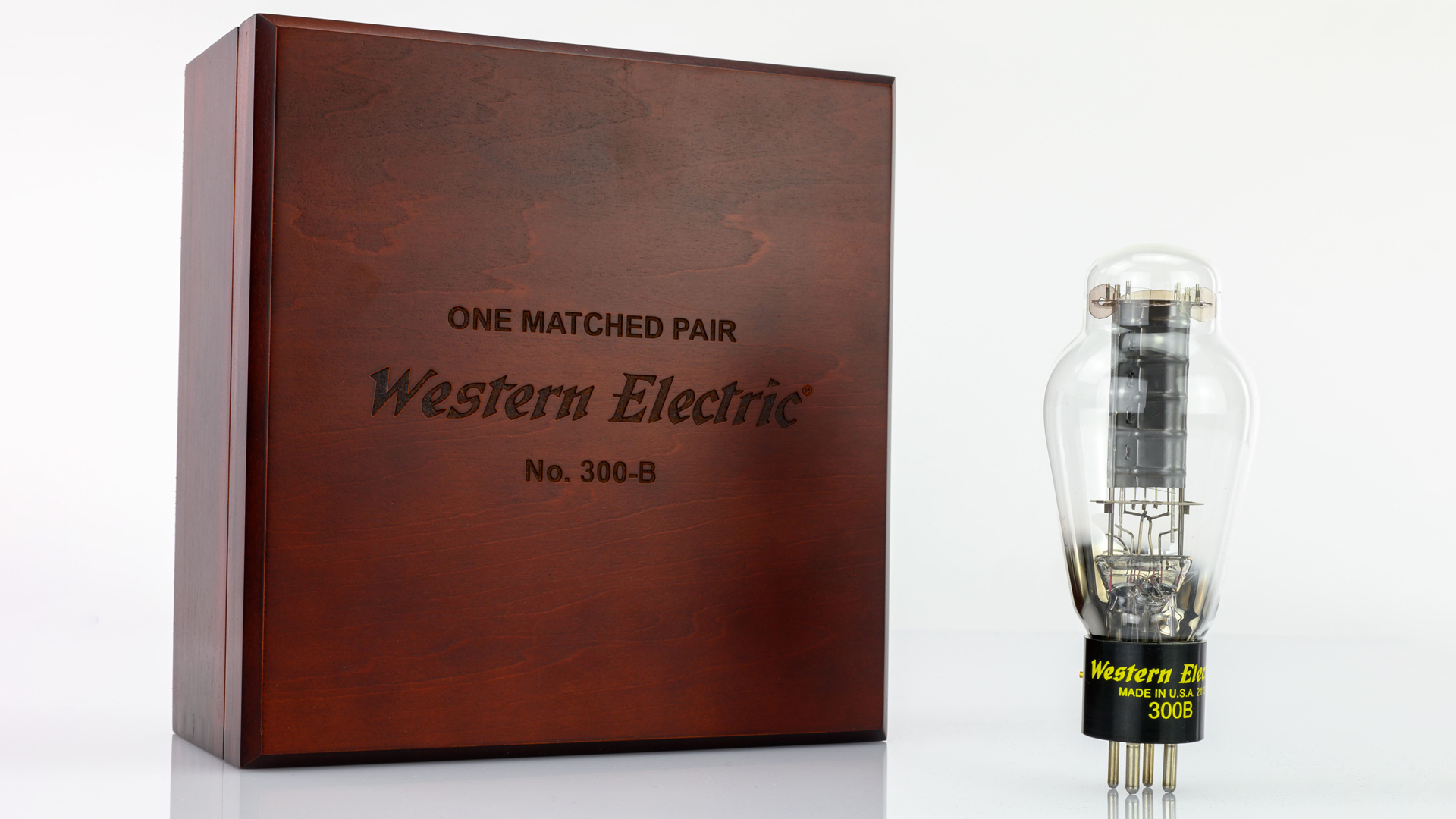 The new 300B Vacuum Tube with its Wooden Chest (Image Credit: GKS-Vertriebs GmbH)