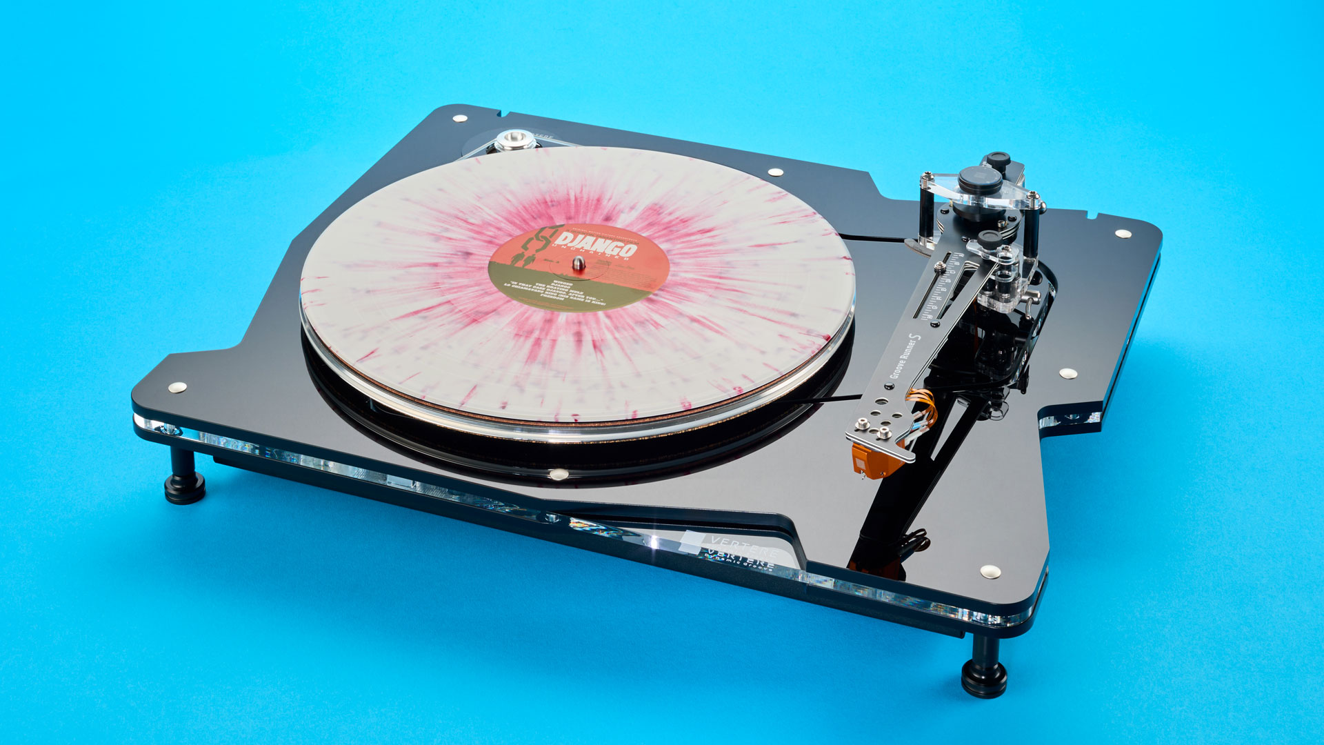 The new DG-1 S from Vertere including tonearm and cartridge (Image Credit: Vertere)
